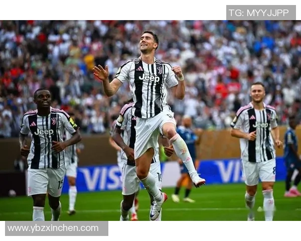 足总杯激战莱比锡与尤文图斯战平红牌事件引发全场热议与争议