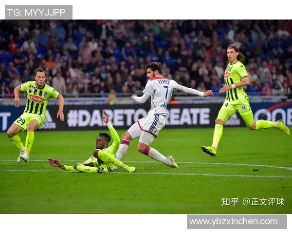 友谊赛巴黎圣日耳曼与本菲卡战平转会传闻引发全场热议 友谊赛巴黎圣日耳曼与本菲卡战平转会传闻引发全场热议