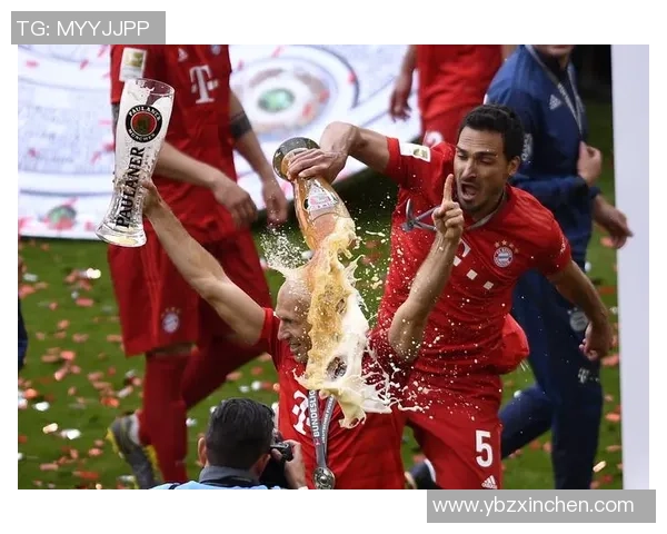 德甲精彩对决拜仁与利物浦战成平局逆转瞬间点燃全场激情 德甲精彩对决拜仁与利物浦战成平局逆转瞬间点燃全场激情